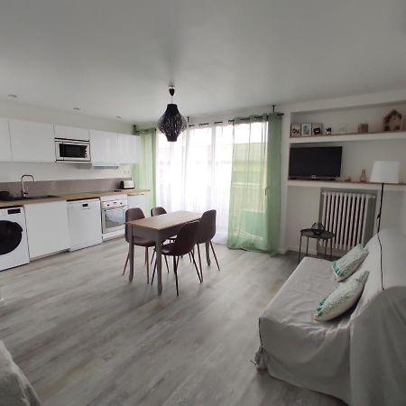 Appartement Climatise Avec Balcon,Wifi, Proche Remparts Avignon Exterior foto