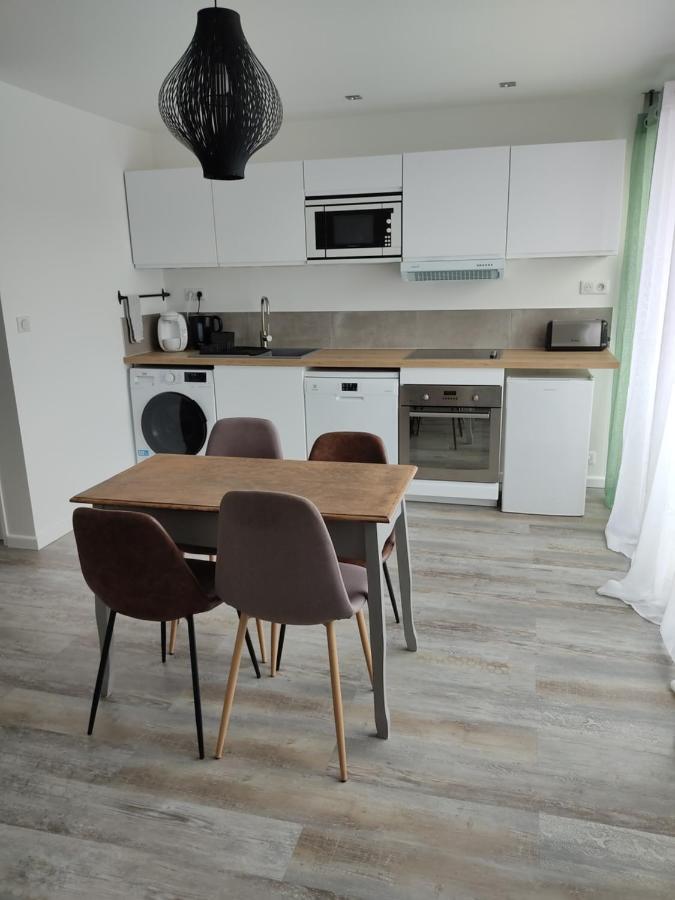 Appartement Climatise Avec Balcon,Wifi, Proche Remparts Avignon Exterior foto