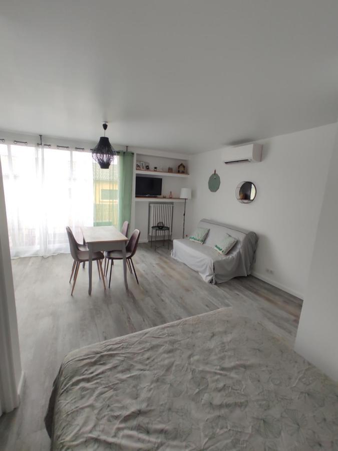 Appartement Climatise Avec Balcon,Wifi, Proche Remparts Avignon Exterior foto
