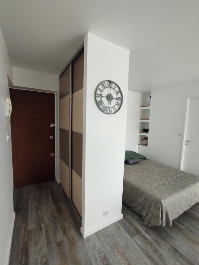 Appartement Climatise Avec Balcon,Wifi, Proche Remparts Avignon Exterior foto