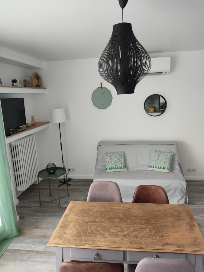 Appartement Climatise Avec Balcon,Wifi, Proche Remparts Avignon Exterior foto